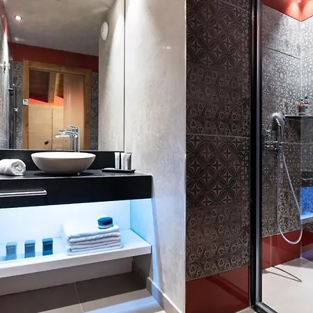 Mgm & Residences - Les D'alexane Hotel 4*