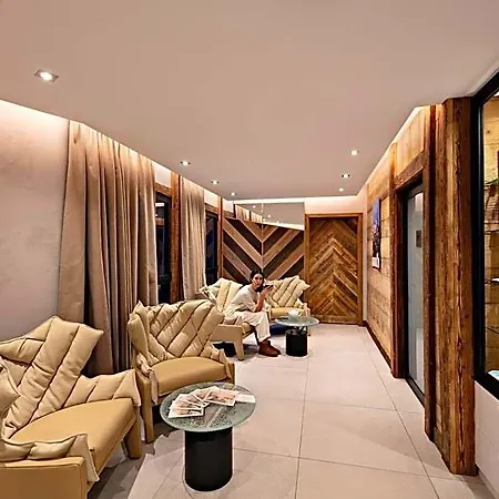 Mgm & Residences - Les D'alexane ホテル